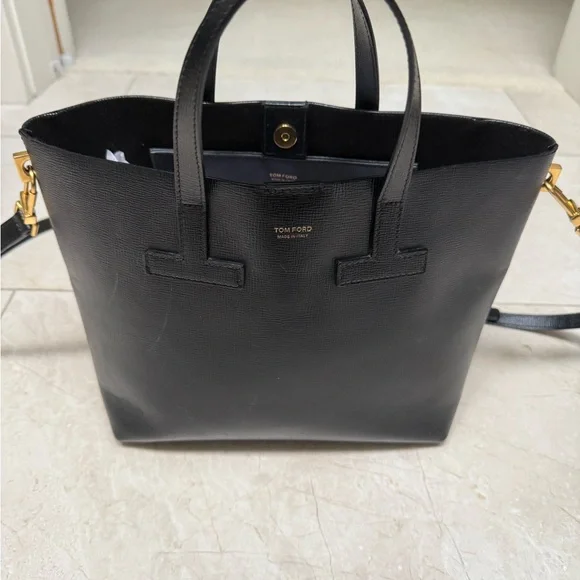 Tom Ford cross body Black Tote with signature “T” straps - Picture 5 of 6